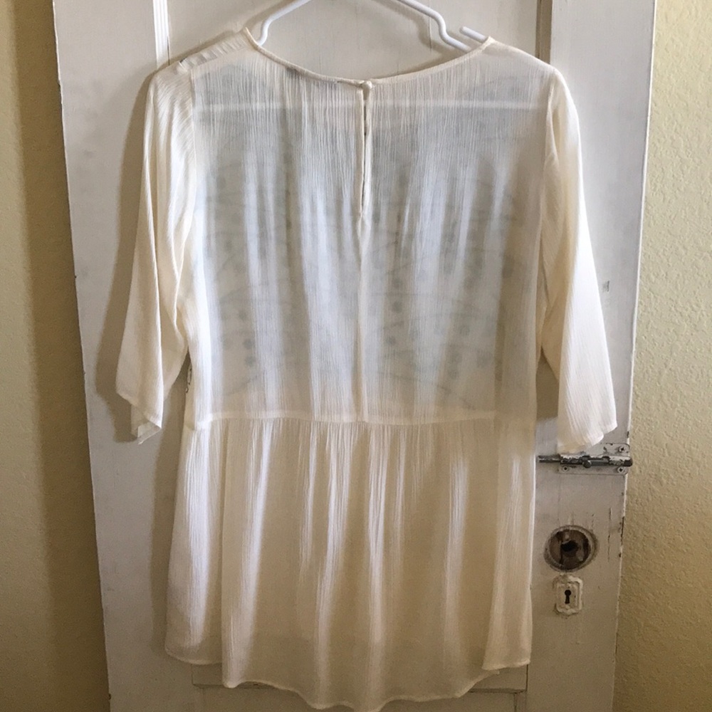 Embroidered tunic - Picture 3 of 4